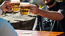 Restaurace V Ruthardce láká na skvělé jídlo, vychlazené pivo a krásné posezení.