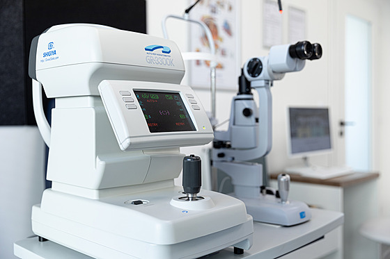 Pro brýle dnes není nutné chodit k o�nímu léka�i, ale k optometristovi