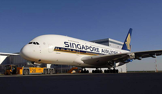 Letoun Airbus A380 spole�nosti Singapore Airlines.