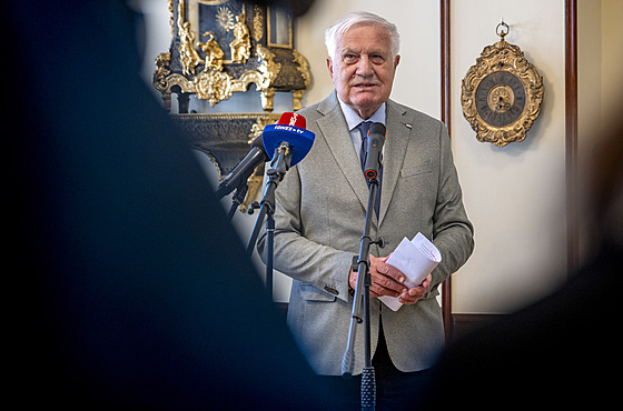 Václav Klaus na k�tu své knihy Od Bene�e po Ukrajinu: 80 let od konce 2....