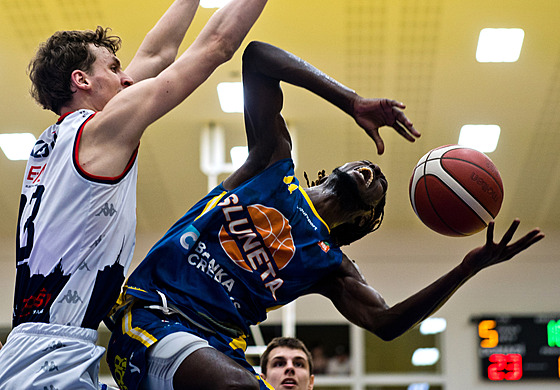 Ústí nad Labem, 20. 4. 2025. Basketbalová liga NBL, Sluneta Ústí nad Labem -...