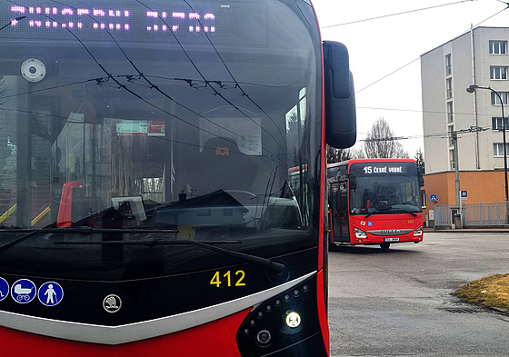 Linka 15 nyní bude nov jezdit jako trolejbus. Dosavadní autobusový provoz...