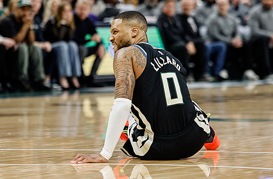 Damian Lillard z Milwaukee Bucks je zranný.