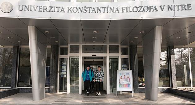 „Ukrajinská havěť, tupci, kreténi.“ V Nitře útočí na zahraniční studenty