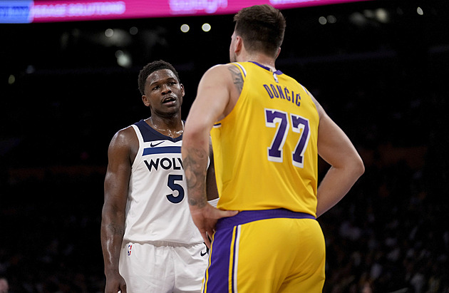 Vzchopení Lakers si vzal na povel Dončič, Edwards platí milionovou pokutu