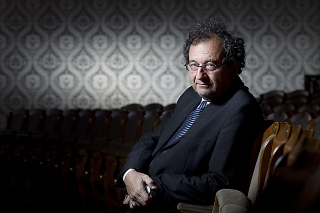 Cyril Höschl byl laskavá, obětavá, zcela výjimečná renesanční osobnost. A viditelný popularizátor vědy