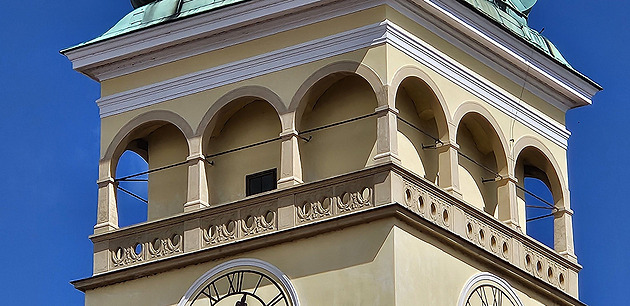 Ochoz, ze kterého budou lidé shlíet na Nový Jiín a jeho okolí, je ve výce 35...