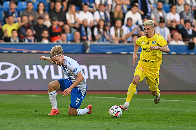 ONLINE: Baník - Olomouc 1:0, přesně pálí Šín, domácí však hrají v deseti