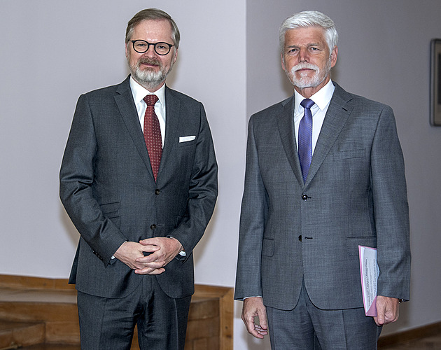 Pavel mluvil s Fialou o koalici ochotných, Zelenského se může zeptat na Trumpa