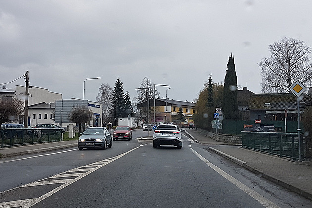 Centrem Lankrouna projede za den kolem 12 tisíc aut, na výpadovkách z msta je...