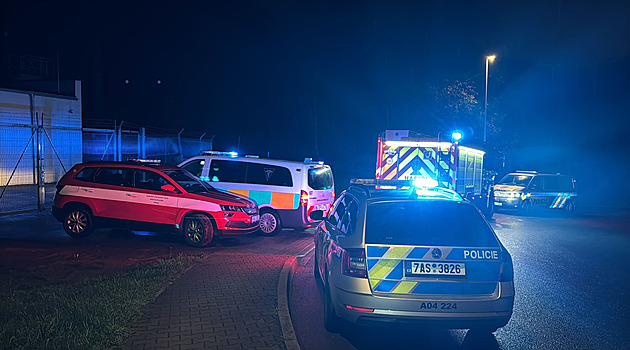 Vlak v Praze srazil člověka. Zřejmě šlo o sebevraždu, provoz stojí