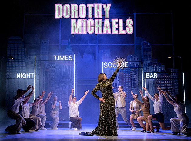 V roli Tootsie alternují Peter Strenáik (na snímku) a Jan Hanny Firla,