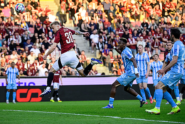 ONLINE: Plzeň - Sparta 0:0, domácí se třemi změnami, hosté se dvěma
