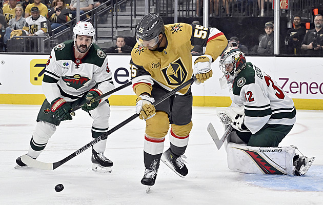 Hertl se znova trefil za Vegas, Carolina s Torontem slaví druhou výhru