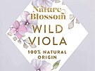 Krásná kvtinová vn Wild Viola lichotí zasnné, romantické dui a kombinuje v...