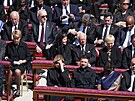 Ukrajinský prezident Volodymyr Zelenskyj na poh�ební m�i pape�e Franti�ka ve...