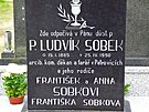 Detail nhrobku Ludvka Sobka, jeho rodi a sestry na hbitov v Dobraticch