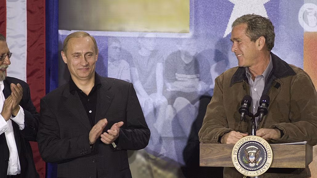 Ruský prezident Vladimir Putin na náv�t�v� texaského ran�e amerického...