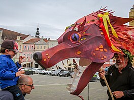 V Bud�jovicích se konalo Svatoji�ské v�n�ení drak�.