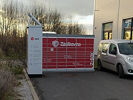 Boxy v Havlí�kov� Brod�. �Sice není nevhodn� umíst�n, ale jeho solární panel...