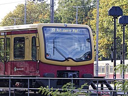 Vlak S-Bahn eká v depu ve Wannsee. (19. íjna 2024)