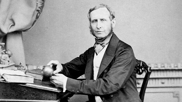 Praotec meteorolog. Za předpovědi počasí hysterickému muži i nadávali