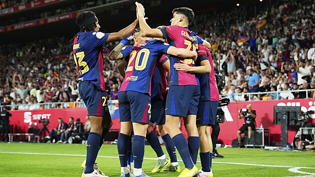 Barcelona, ​​Real Madrid'in İspanyol Kupası'nın finalinde Real Madrid'i yendi