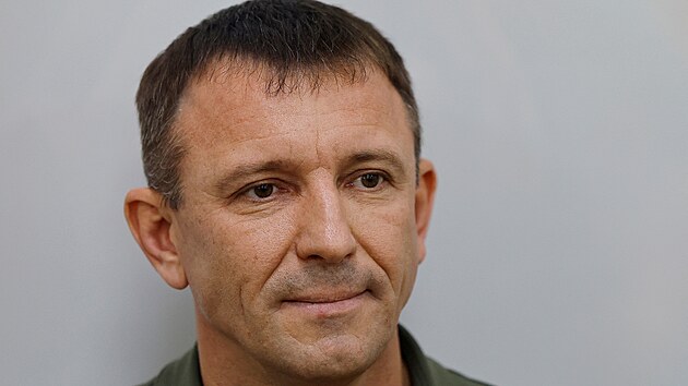Generlmajor Ivan Popov, bval velitel 58. rusk armdy, se astn slyen u vojenskho soudu v Moskv. (27. kvtna 2024)