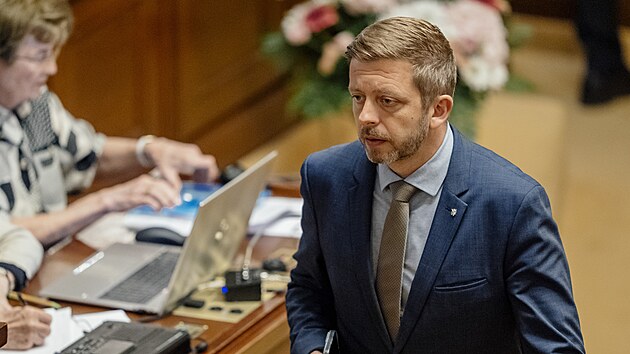 Ministr vnitra a p�edseda STAN V�t Raku�an ve Sn�movn� (22. dubna 2025)