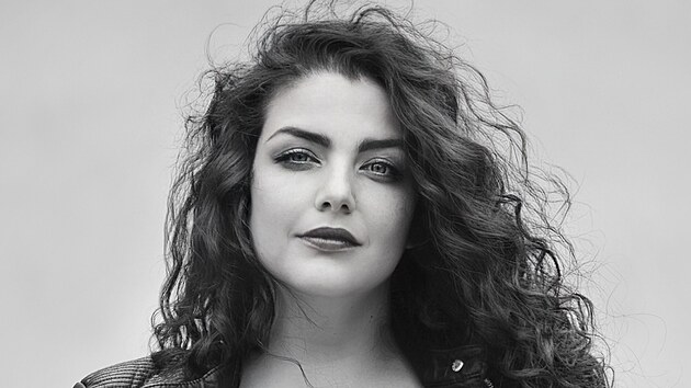 Dirigentka Michaela Rzsa Rikov z hradeck Filharmonie