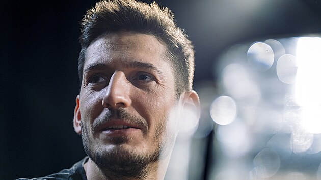 Hostem podcastu NA KAFI byl obl�ben� pediatr Cyril Mat�jka, kter� na soci�ln�ch s�t�ch vyvrac� nejv�t�� m�ty v p��i o d�ti