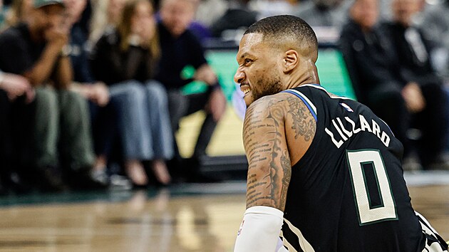 Damian Lillard z Milwaukee Bucks je zran�ný.