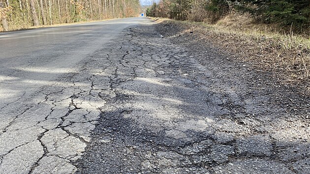Leton zima nezpsobila na silnicch v Plzeskm kraji takov kody, jako napklad v pedchozm obdob. (17. bezna 2025)