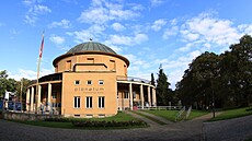 Jakub Rozehnal pracuje pro Hvzdárnu a planetárium hl. m. Prahy celý svj profesní ivot. Dnes je jejím editelem