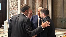 Ukrajinský prezident Volodymyr Zelenskyj, americký prezident Donald Trump,...