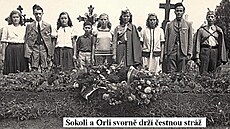 Poheb umuených mladík v Kouanech.