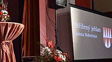 Ocen�ní St�íbrný jehlan pro ob�any Mohelnice.