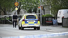 Policie zasahuje na míst� st�elby na nám�stí Vaksala v centru �védské Uppsaly,...