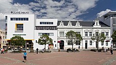 Obchodní centrum Zlaté jablko na nám�stí Míru ve Zlín� se pustilo do...