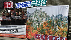 Jihokorej�tí aktivisté za sjednocení po�adují obnovení prohlídek turistické...