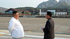 Severokorejský v�dce Kim �ong-un na náv�t�v� turistické zóny Diamantových hor...