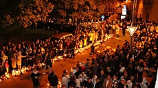 P�lno�ní velikono�ní bohoslu�by se sv�cením pokrm� se v noci ze soboty na...