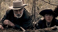 Na snímku jsou Alec Baldwin (vlevo) a Patrick Scott McDermott ve scén� z filmu...