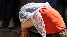 Vící po celém svt zasáhla smutná zpráva. Zemel pape Frantiek. (21. dubna...