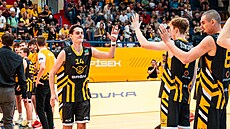 tpán Borovka z Písku nastupuje ke tvrtfinálovému klání.