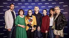 Dominik Mony a tv�r�í tým minisérie Monyová