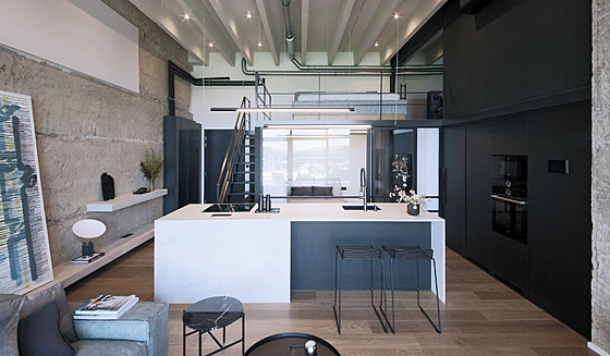 Vítz kategorie Cena noviná  Loft s výhledem, Praha, autorka: Ing. arch....