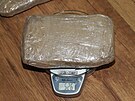 Pi domovnch prohldkch zajistili kriminalist zhruba 10 kilogram heroinu,...