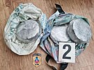 Pi domovnch prohldkch zajistili kriminalist zhruba 10 kilogram heroinu,...