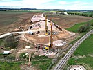 Stavba dlnice mezi Vysokm Mtem a Litomyl je v plnm proudu. (28. dubna...